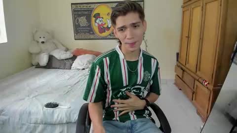 erick_de_rossee online show from February 3, 6:13 pm