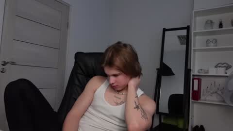 ERICK GRANT online show from December 19, 9:18 am