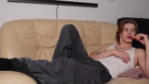 ERICK GRANT online show from December 21, 6:23 pm