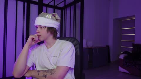 ERICK GRANT online show from December 24, 8:16 pm