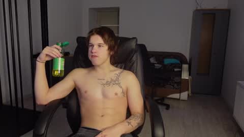 ERICK GRANT online show from February 13, 1:48 pm