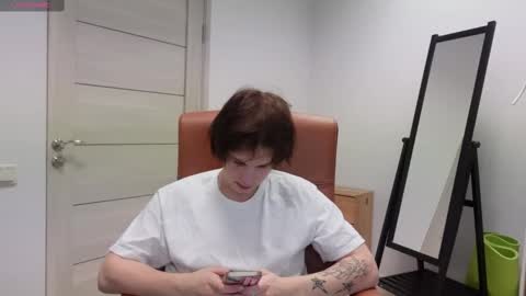 ERICK GRANT online show from February 25, 9:57 pm