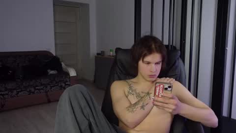 ERICK GRANT online show from March 1, 1:00 am