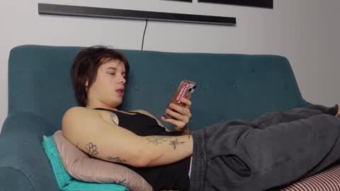 ERICK GRANT online show from March 6, 5:00 pm