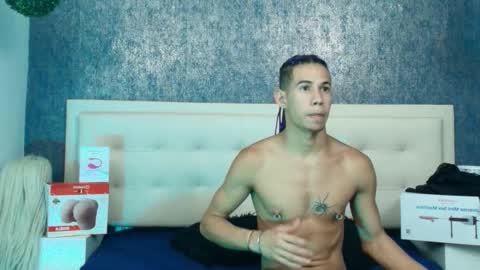 Snapshot of erick_zhimerman chatting on September 19, 3:52 am online show from September 19, 3:52 am