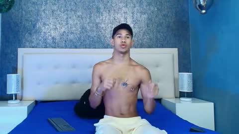 Snapshot of erick_zhimerman chatting on September 22, 3:41 am online show from September 22, 3:41 am