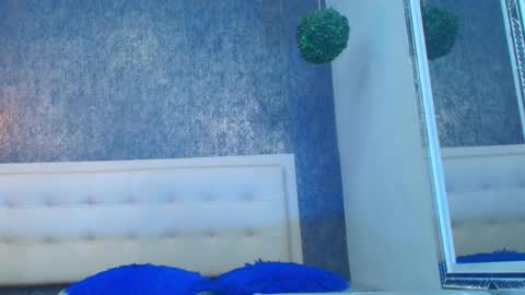 Snapshot of erick_zhimerman chatting on October 22, 4:02 am online show from October 22, 4:02 am