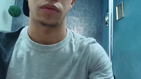   online show from January 8, 4:15 am