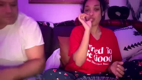 Snapshot of erik339102554 chatting on December 25, 11:22 am Lea  Erik online show from December 25, 11:22 am