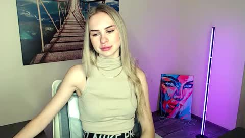 Snapshot of erikagavin chatting on February 5, 1:05 pm Erika online show from February 5, 1:05 pm