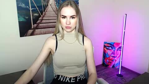 Erika online show from April 1, 12:06 pm