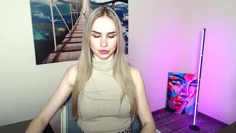 Snapshot of erikagavin chatting on April 23, 12:29 pm Erika online show from April 23, 12:29 pm