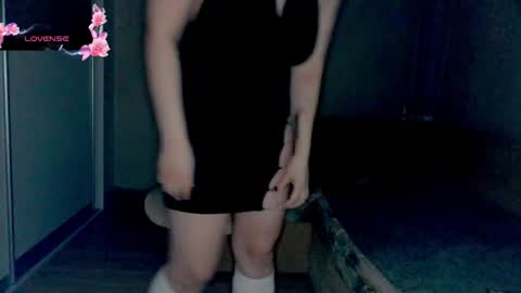 ErikaGloss online show from January 16, 1:15 pm