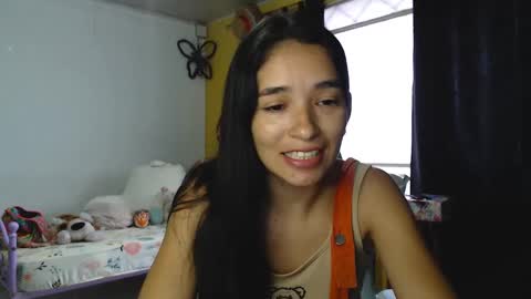 erina_1 online show from January 3, 5:53 pm