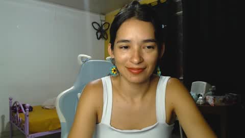 erina_1 online show from January 23, 11:26 pm