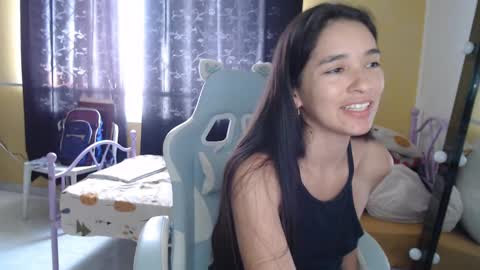 erina_1 online show from September 13, 3:34 pm