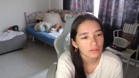 erina_1 online show from February 25, 4:49 pm