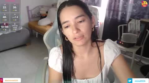 erina_1 online show from May 17, 6:15 pm