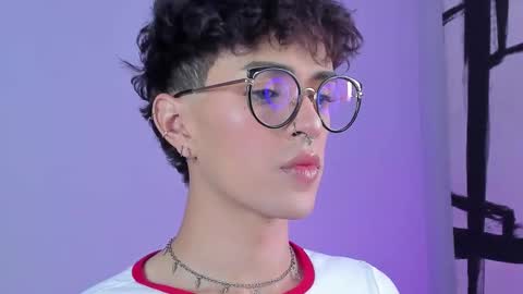   online show from November 1, 1:24 pm