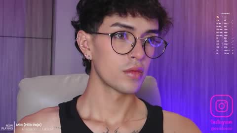   online show from April 10, 11:37 am