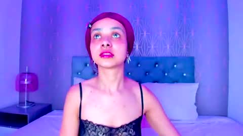 Snapshot of erizdarkveyl chatting on June 12, 5:17 am erizdarkveyl online show from June 12, 5:17 am