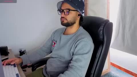 ernesto rodriguez 82 online show from October 8, 3:53 pm