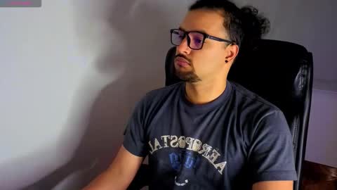 ernesto rodriguez 82 online show from March 16, 5:02 am