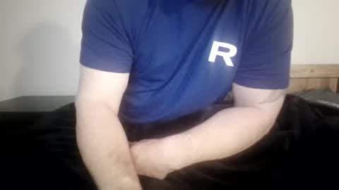 Snapshot of erock42 chatting on January 8, 3:20 am erock42 online show from January 8, 3:20 am