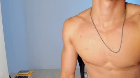 Snapshot of eros_becker_ chatting on May 6, 5:03 am eros_becker_ online show from May 6, 5:03 am