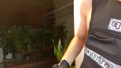 Snapshot of eros_steel chatting on July 8, 4:17 am Eros online show from July 8, 4:17 am