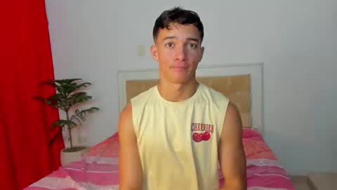 Snapshot of eroseliam chatting on February 26, 7:46 pm EROS ELIAM online show from February 26, 7:46 pm