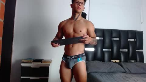 Eros online show from November 4, 5:12 pm