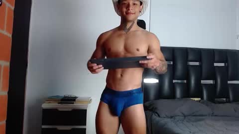 Eros online show from November 14, 6:39 pm