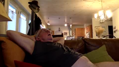 eros online show from December 12, 12:44 pm