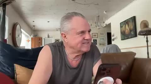 eros online show from February 20, 8:47 pm