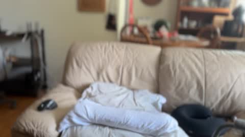 eros online show from September 9, 6:18 pm