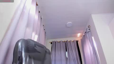 Snapshot of erotic__69 chatting on February 12, 3:05 pm Erotic couple online show from February 12, 3:05 pm