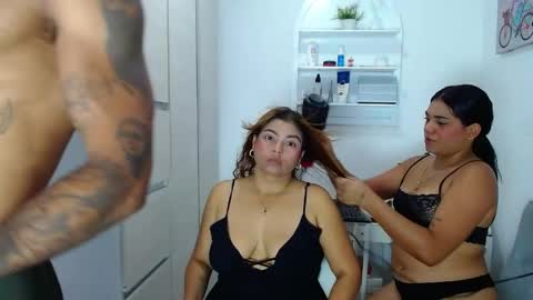 Snapshot of erotic_spa chatting on April 8, 10:43 pm EROTIC SPA online show from April 8, 10:43 pm