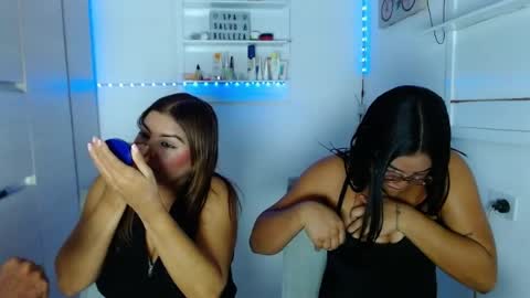 Snapshot of erotic_spa chatting on May 28, 10:29 pm EROTIC SPA online show from May 28, 10:29 pm