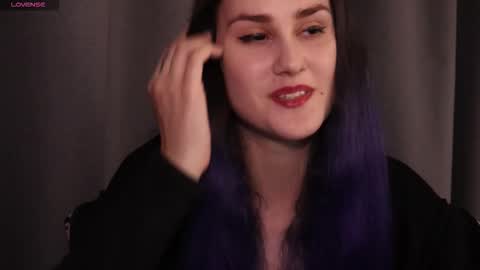 Snapshot of erotic_synth_goddess chatting on October 17, 4:42 pm erotic_synth_goddess online show from October 17, 4:42 pm