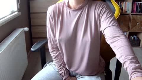 Snapshot of erotic_vibe chatting on January 3, 12:19 pm Melissa online show from January 3, 12:19 pm