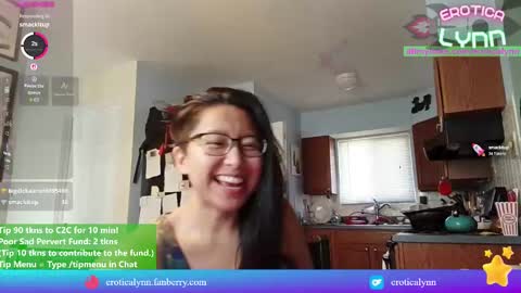 Snapshot of eroticalynn chatting on September 18, 8:00 pm Lynn online show from September 18, 8:00 pm