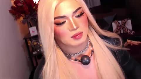 Snapshot of eroticfowler69 chatting on January 2, 12:35 pm Anastasia online show from January 2, 12:35 pm