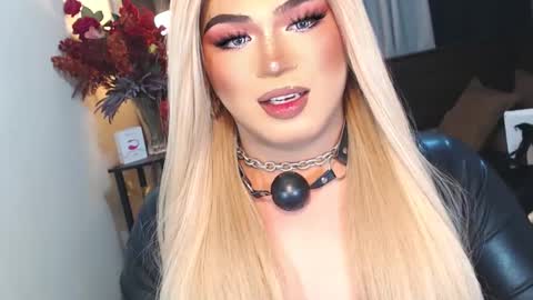 Snapshot of eroticfowler69 chatting on February 26, 4:24 pm Anastasia online show from February 26, 4:24 pm