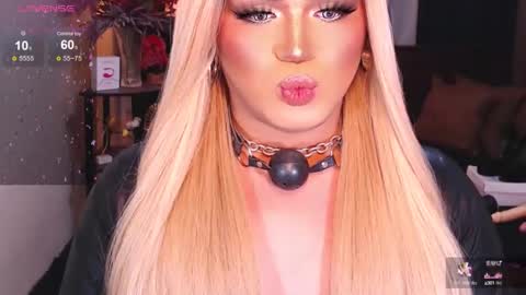 Snapshot of eroticfowler69 chatting on March 6, 12:10 am Anastasia online show from March 6, 12:10 am