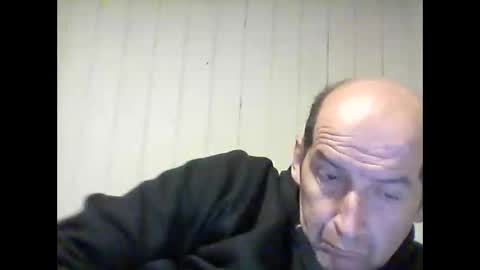 Snapshot of eroticmen20047996 chatting on October 27, 6:28 am eroticmen20047996 online show from October 27, 6:28 am