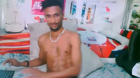 Liam online show from February 21, 6:31 pm