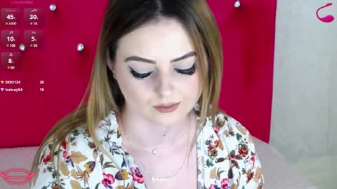 Erika online show from February 8, 8:09 am