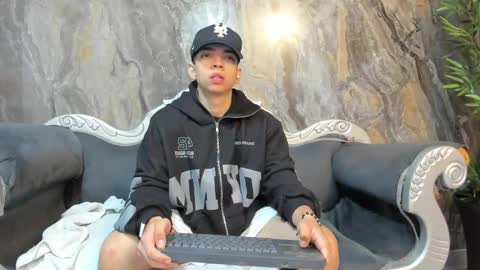Snapshot of eryonbradley chatting on September 10, 11:10 am Eryon online show from September 10, 11:10 am