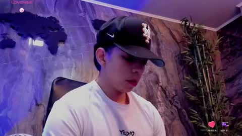 Snapshot of eryonbradley chatting on September 11, 1:00 pm Eryon online show from September 11, 1:00 pm